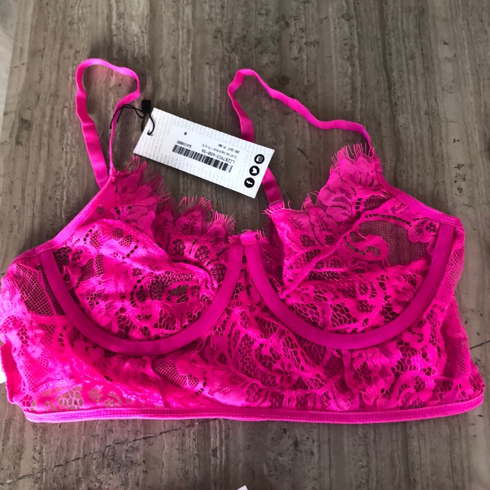 Lot of 8 Sets of Boohoo Lingerie Size M
